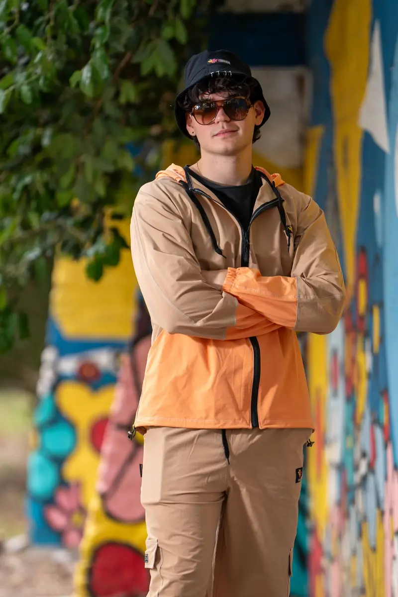 Campera Hacete Cargo (marron y naranja)