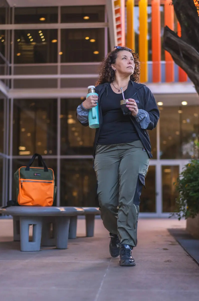 Mochila (verde y naranja)