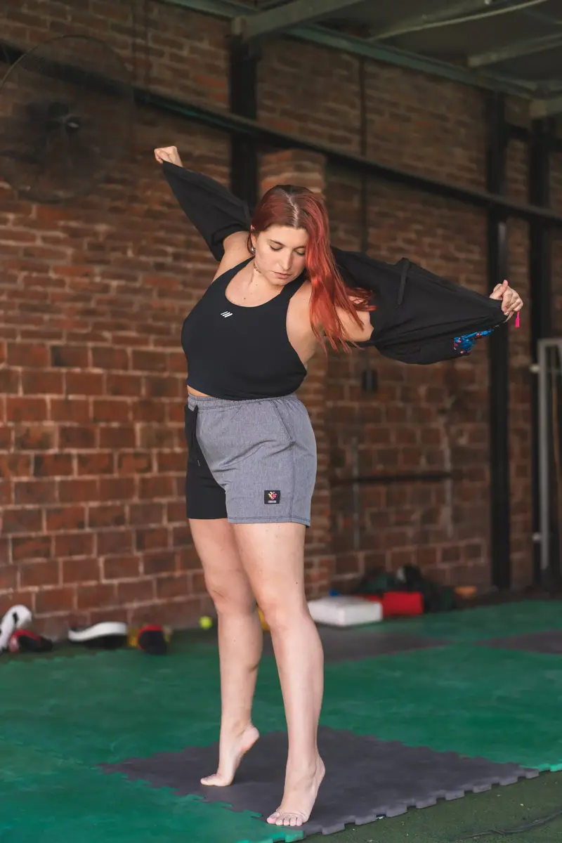 Short Doble Cara (mitad gris y mitad negro)